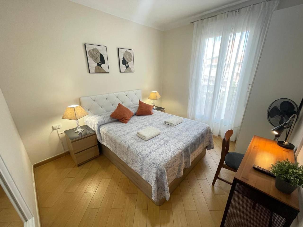 Rooms Nueva Valencia Barcelona Exterior photo